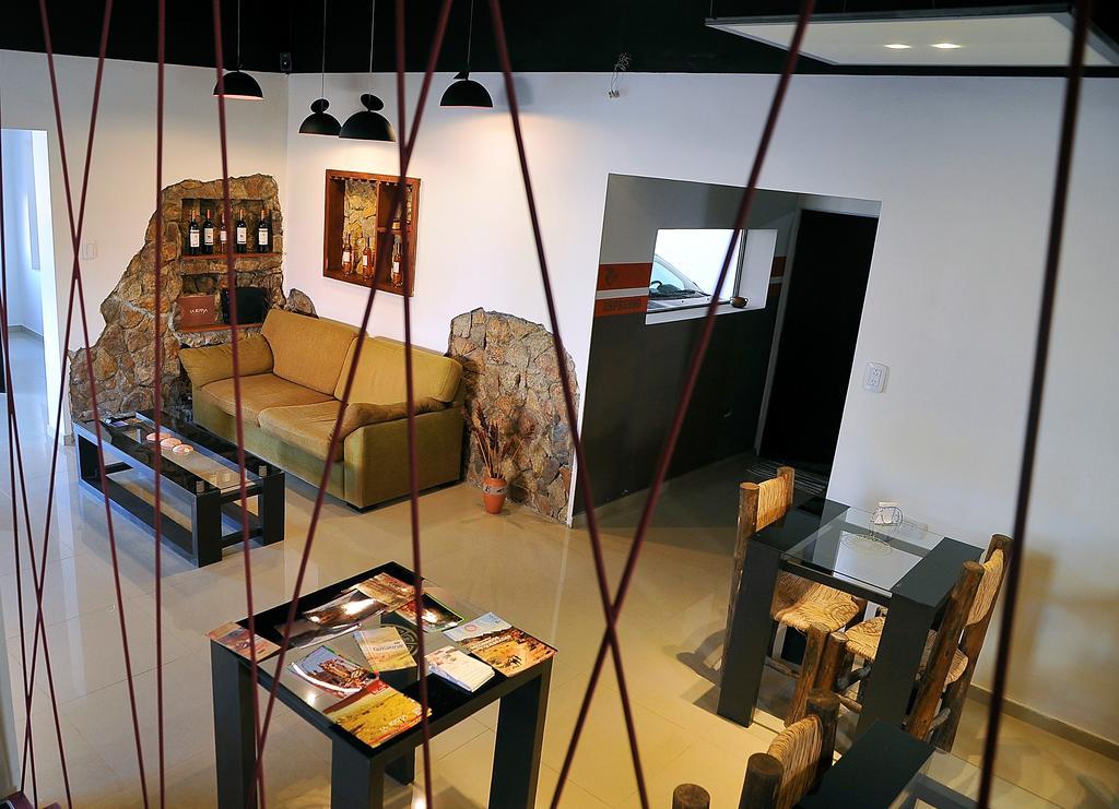 Hotel Pucara Y Rent A Car 라리오하 외부 사진